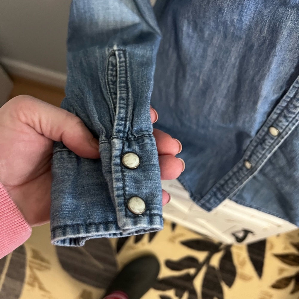 Liz Claiborne Blue Denim Button-Down Shirt - Picture 3 of 4
